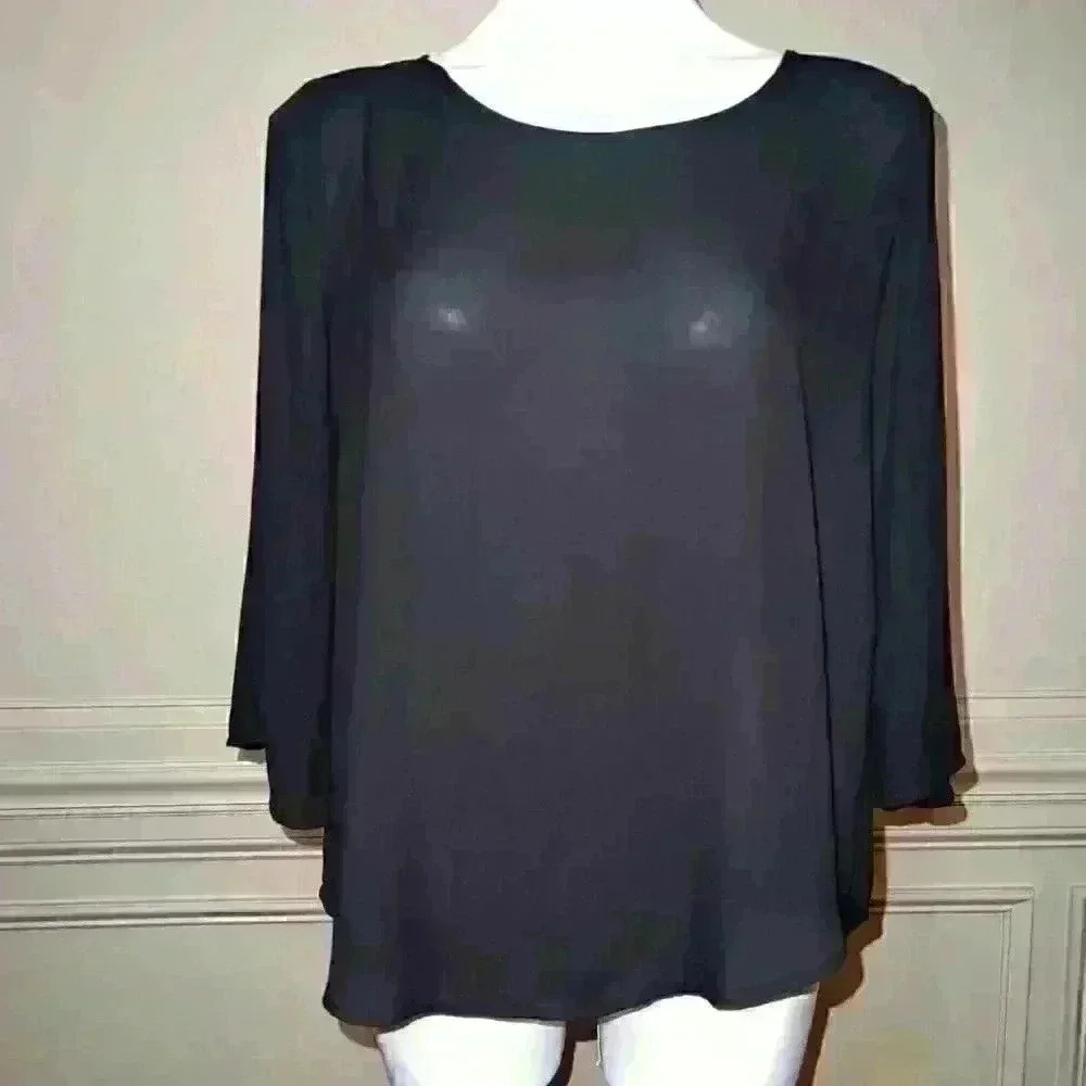 Fun and flowy shirt size Small/Medium - Picture 4 of 6